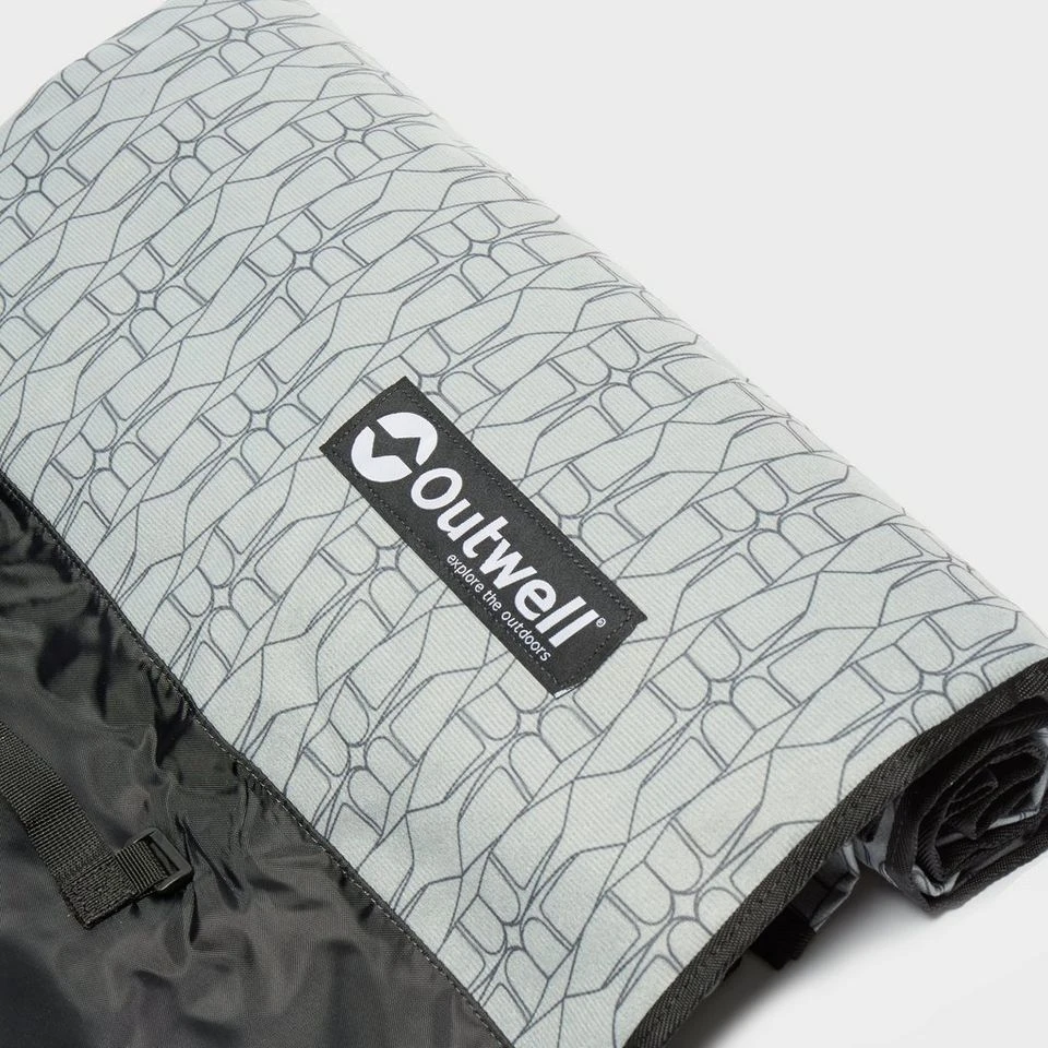 Outwell Delano 5 Fleece Carpet 4 Outwell Delano 5 Fleece Carpet - Image 2